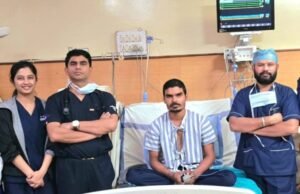 Cg News : मेडिकल कॉलेज अस्पताल रायपुर के हार्ट-चेस्ट एवं वैस्कुलर सर्जरी विभाग की एक और बड़ी सफलता, चाकू से कटी मुख्य धमनी, सबक्लेवियन आर्टरी को जोड़कर बचाया युवक का हाथ