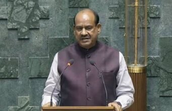 Loksbha News : लोकसभा स्पीकर ओम बिरला के खिलाफ विपक्ष ने अविश्वास प्रस्ताव का नोटिस दिया