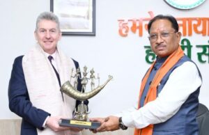मुख्यमंत्री विष्णु देव साय से आस्ट्रेलिया के महावाणिज्य दूत बर्नार्ड लिंच ने की सौजन्य मुलाकात, विकास सहयोग पर हुई चर्चा
