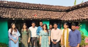 मुंगेली: अचानकमार टाइगर रिजर्व में तेंदुलकर परिवार, बैगा समुदाय से की मुलाकात